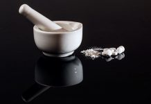 EMA šetřila fluorochinolonová antibiotika a zůstala kritická