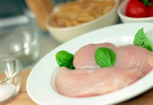 Loni zkonzumoval každý obyvatel ČR rekordních 30 kilogramů kuřecího masa