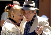 2059: Na 100 produktivních obyvatel 99 seniorů a dětí seniorů a dětí II