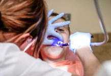 Na stomatologickou péči půjde navíc skoro miliarda Kč stomatologickou péči