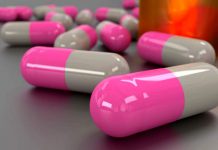 Kliničtí farmaceuti VFN poradí s léky veřejnosti s léky