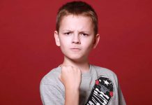 Dětský lékař skončil, dítě nad 14 let lze vzít k dospělému detsky_lekar_D