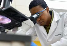 SARS-CoV-2 aktivoval inovativní farmaceutický průmysl Inovativní farmaceutický průmysl d