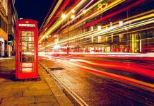 V Británii se zdvojnásobil počet obětí nemoci Covid-19 V Británii