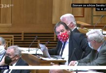 Jan Žaloudík: Lidé by měli začít odkládat roušky