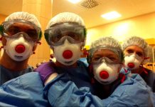 Ve VFN přibývá infikovaných pacientů, ale i zdravotníků VFN