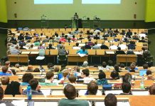 82 procent mediků chce zůstat i po studiích v Česku mediku