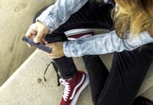 Elektronické cigarety kouří čím dál více mladých lidí elektronicke_cigarety_f