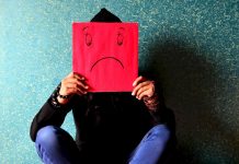 Sebevraždu v Česku ročně spáchá více než 1 300 lidí sebevrazdu