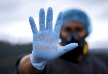 Situace se horší. Praha je blízko červenému pásmu Praha