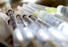 Vláda dostane covid vakcínu zdarma, většina ji zaplatí vakcinu