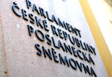 Zdravotnický výbor: Epidemie jde populací velice rychle zdravotnicky_vybor