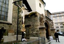 Katolická církev upozornila na problém izolace pacientů katolicka_cirkev