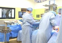 Ve FN Brno si pochvalují nový systém u korekce páteře korekce_patere