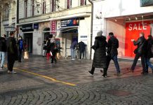 Lidé se raději nechají na covid otestovat, než naočkovat otestovat