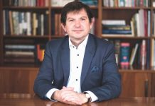 Rektor MU Martin Bareš je členem poradního týmu EK Martin_Bares