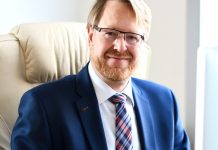 Vakcín bude brzy dost! Říká šéf AIFP Jakub Dvořáček Jakub_Dvoracek_z_AIFP