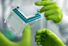 Comirnaty jde na odbyt. BioNTech má 70krát vyšší tržby BioNTech