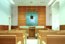 NSS dal MZ ČR čtyři dny na lepší zdůvodnění opatření opatreni