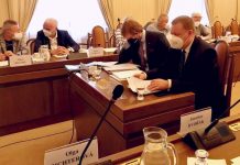 Poslanci řešili falešně vykazovaná očkování proti covidu falesne_vykazovana_ockovani