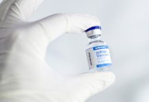 Polsko otevře registraci k očkování pro všechny dospělé k_ockovani