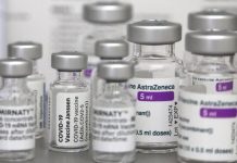 Lidé nad 60 let by měli dostávat AstraZeneku a Janssen ockovani_AstraZenekou_a_Janssen