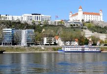 Slovensko červená. Od 4.10. se tak zpřísní vstup do ČR Slovensko