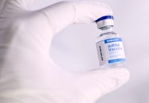 EMA posuzuje účinnost booster vakcíny Spikevax Spikevax