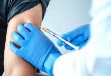 Riziko myokarditidy po podání mRNA vakcíny je vzácné    mRNA