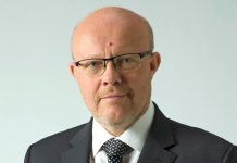 Opatření proti covidu stojí, pozice V. Válka nejasná opatreni