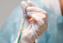 Dodatečná a posilovací dávka proti covidu-19 není totéž posilovaci_davka