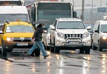 Covid v Rumunsku sílí. Pacienty země vozí do zahraničí v_rumunsku