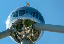 Belgie zavádí povinné očkování zdravotníků proti covidu Belgie