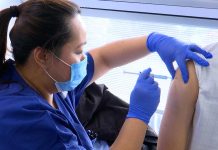 Indie vyvezla první vakcíny proti covidu-19 od Novavaxu od