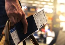 Samoizolace po návratu z ciziny končí, formulář zůstává samoizolace