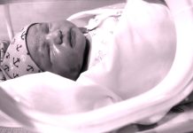 Lékaři hlásí růst předčasných porodů neočkovaných žen zen