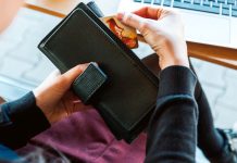 Pracující za hranicemi si péči v Česku hradí ze svého peci