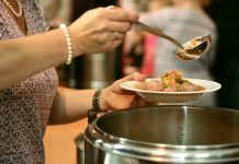 Ukrajinci v ČR se penze nedočkají, sociální dávky ano penze