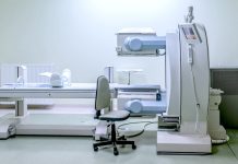 Vědci zjistili, proč rakovinové buňky odolávají radioterapii bunky