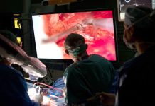 Praha má centrum pro nádory podvěsku mozkového centrum