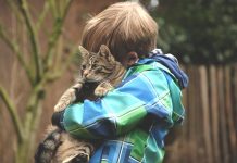 Deprese děti přivádí i k sebevraždě, chybí pomoc deprese