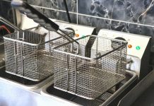 České restaurace stále ještě smaží na přepáleném oleji restaurace