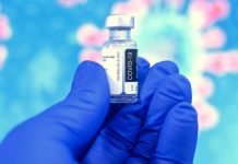 USA zbrojí na podzim. Proti covidu očkují děti do pěti let USA