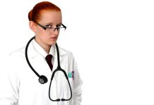 Mladé lékařky se venkovu vyhýbají, chybí jim zastoupení lekarky