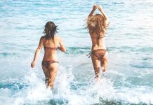 Dovolená s menstruací ženy netěší, lze ji i oddálit menstruaci