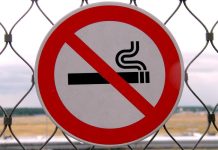 Kouření holduje čtvrtina Čechů starších 15 let, stále více let