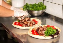 Hygienici pokutovali provozovatele stravovacích služeb stravovacich