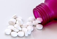 Těžký covid zřejmě odvrátí další lék, sabizabulin sabizabulin