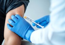 Vakcíny proti BA.1 omikronu dostanou děti už od 12 let let