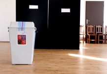 Pacientů s covidem přibývá. K volbám nesmějí pacientu_s_covidem